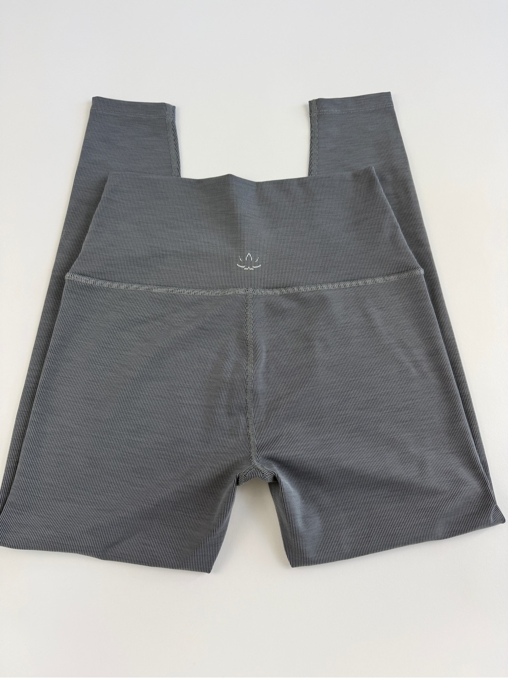 Beyond Yoga Heather Rib High Waisted Midi Legging L